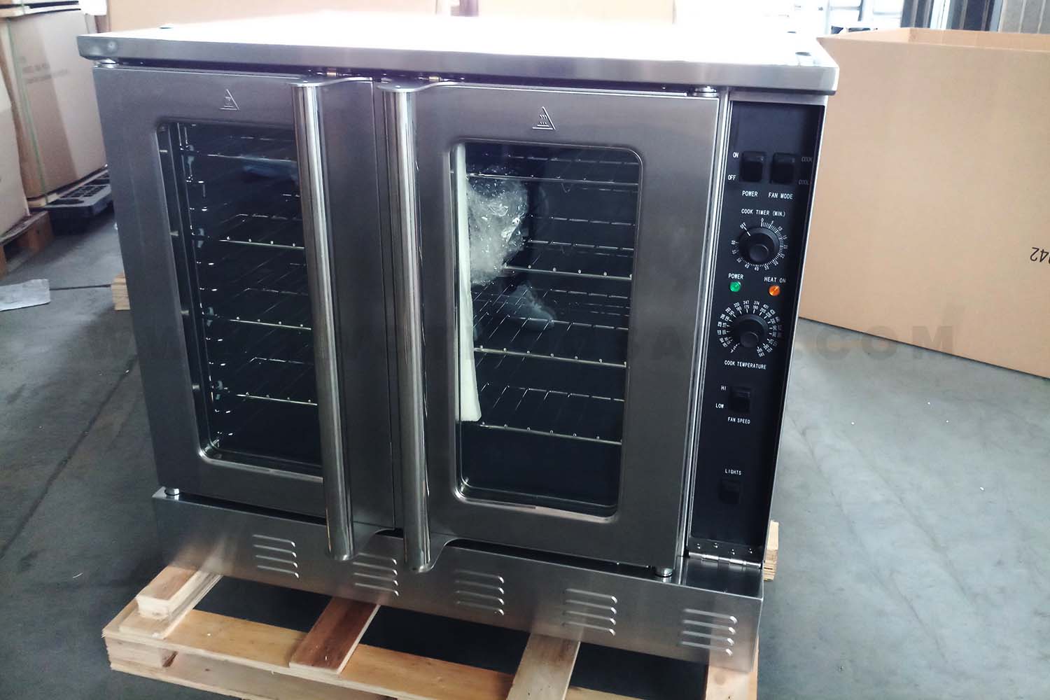 Front View of Gas Convection Oven GCO-613 Series