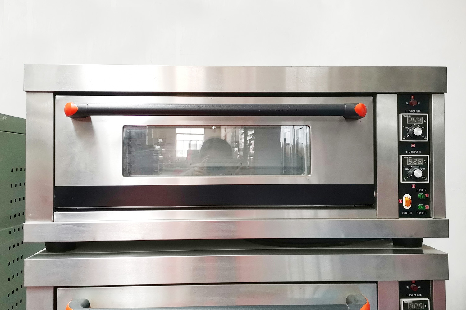 Electric Deck Oven TT-O119A Front View