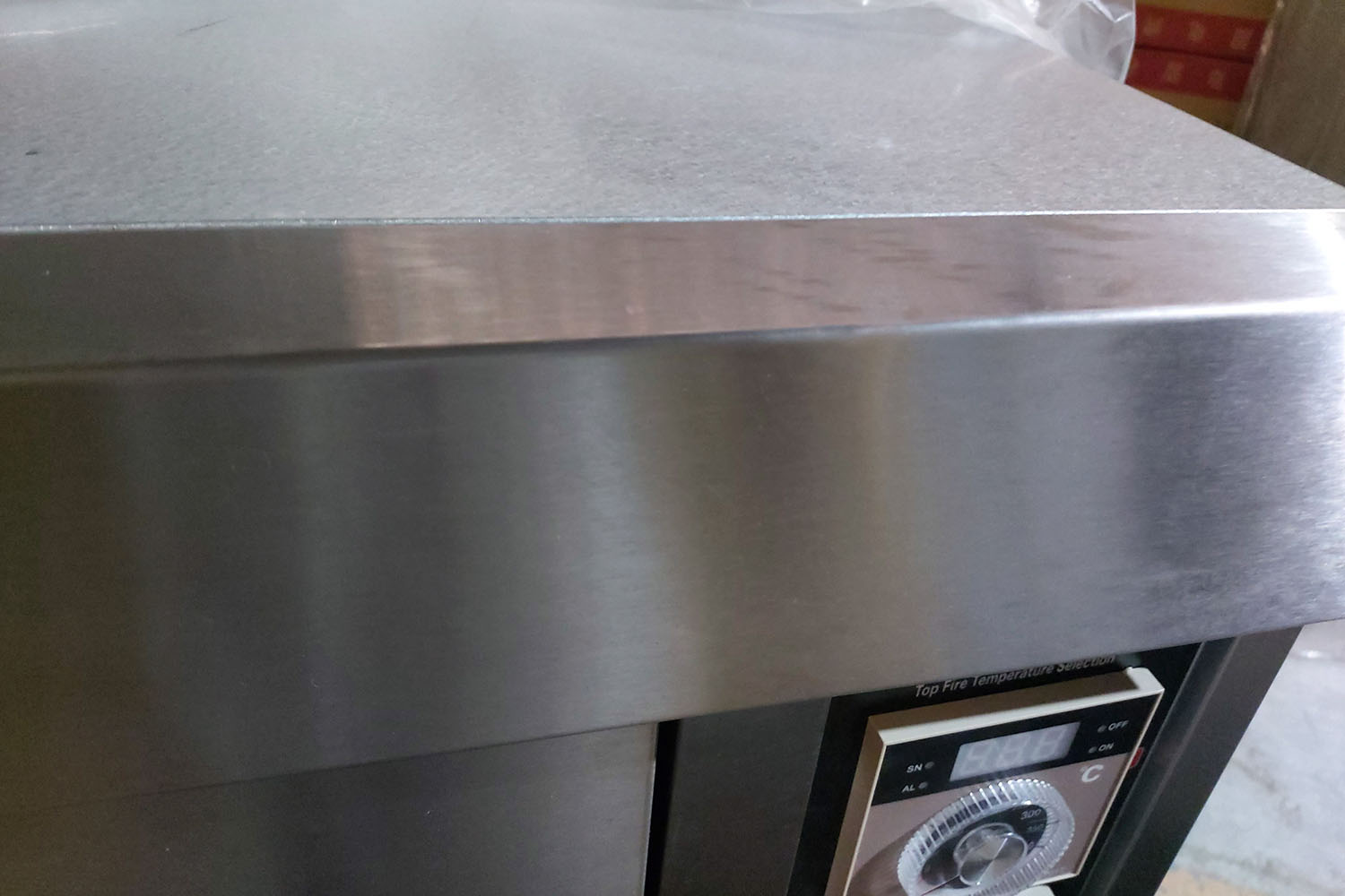 Baking Oven TT-O121A Surface Details