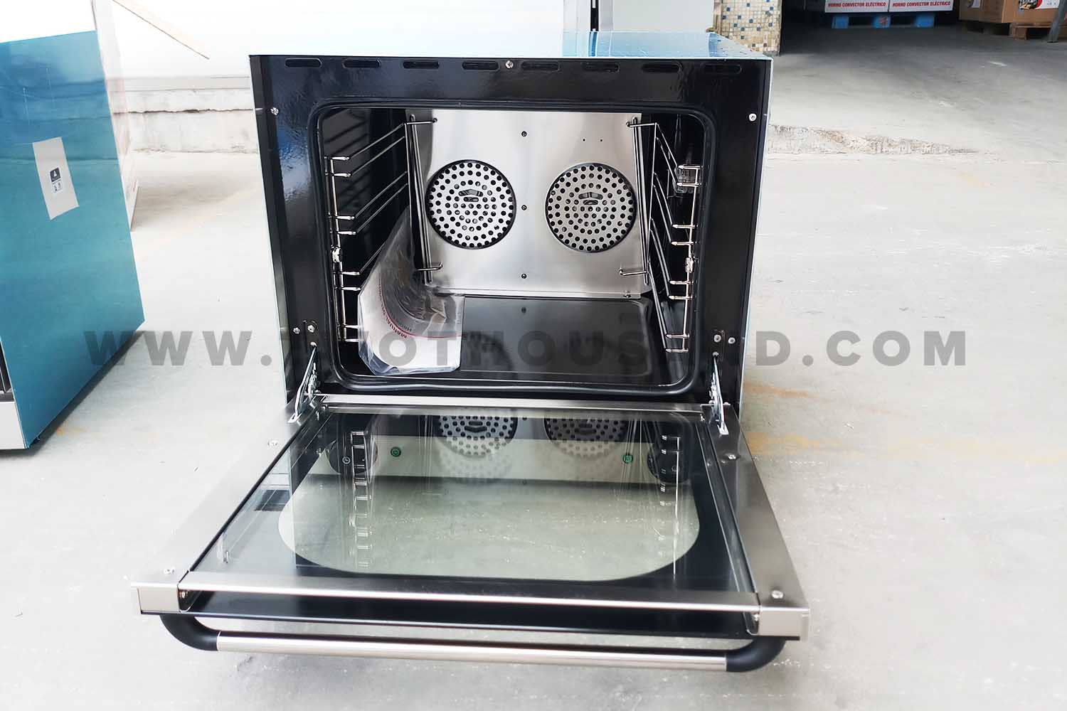 Inner View of Electric Convection Oven