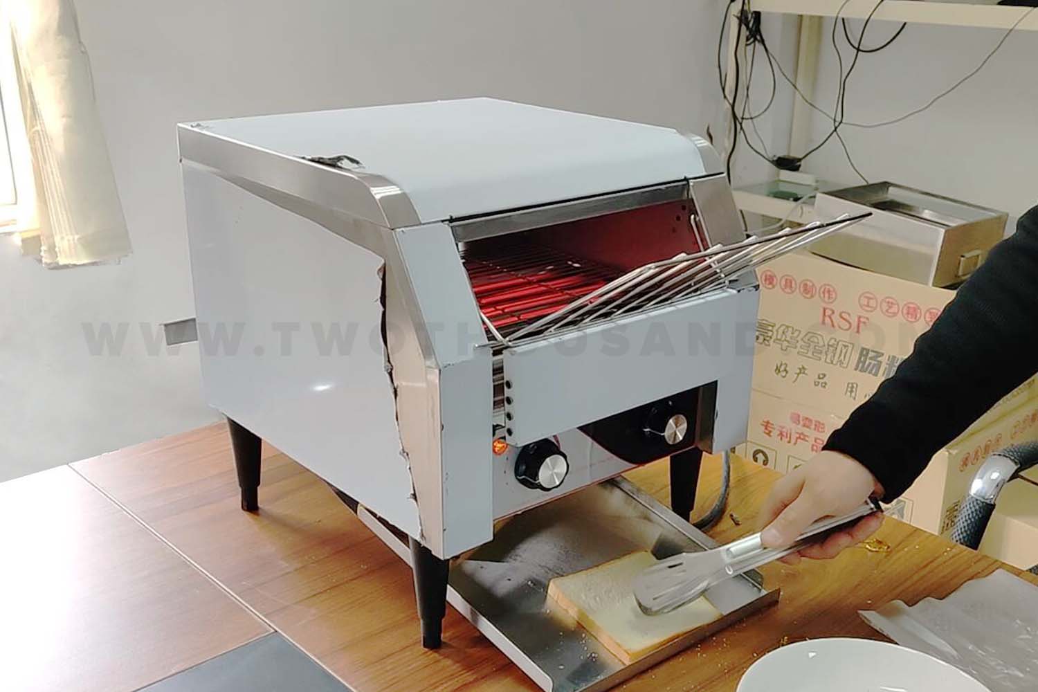 more detail of Commercial Conveyor Toaster