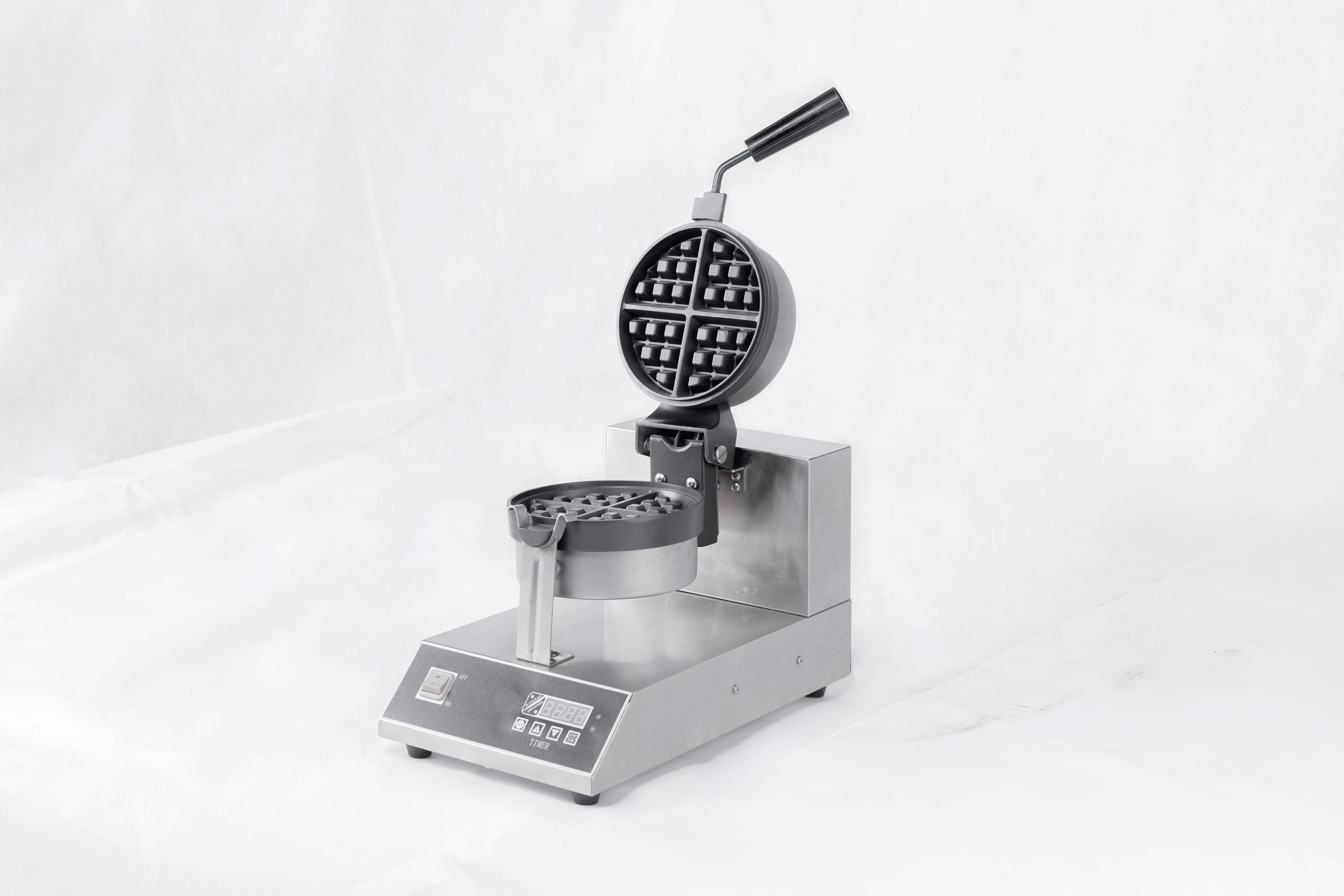 4 Pieces Grid Non-Stick Rotating Belgian Waffle Maker Machine TTS-2205E 